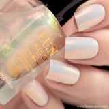 Unicorn Nails Magic Color Shifting Topper