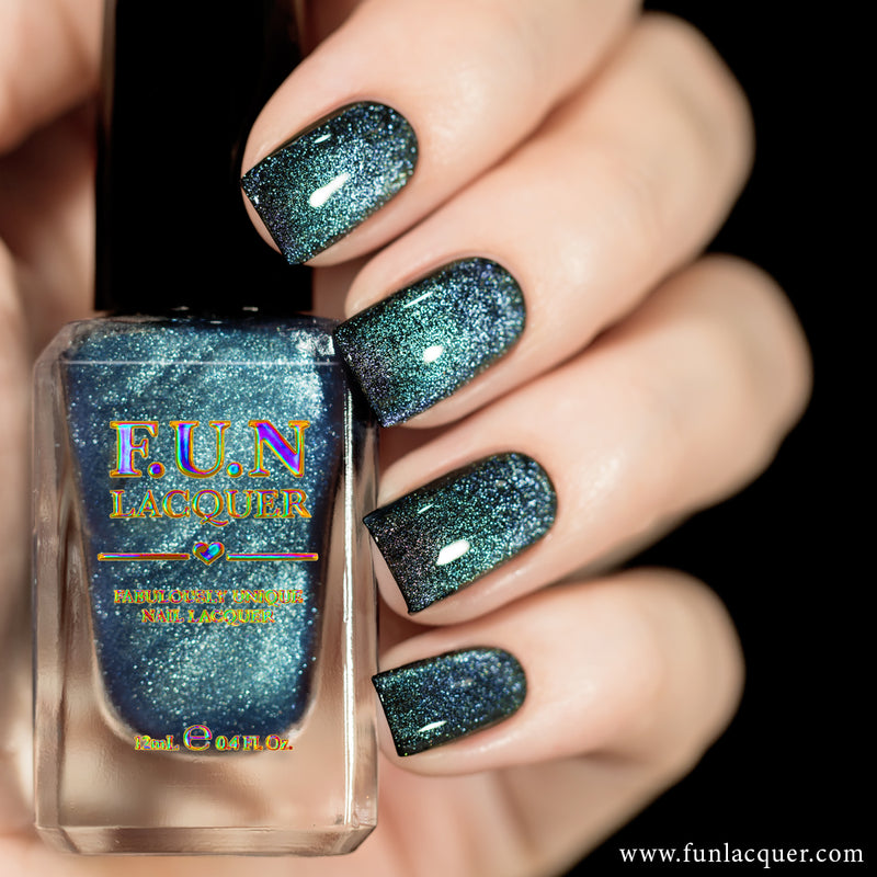 F.U.N Lacquer - 2021 Christmas Collection - Multichrome Magnetic Gel Polish-  Believe | Nailland - Indie Nailpolish &Nailart