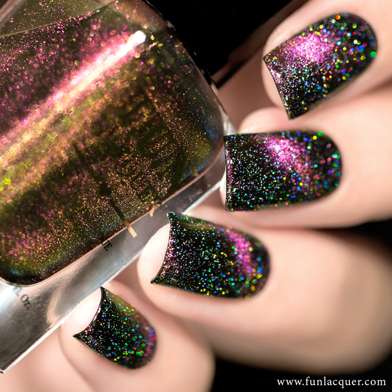 Diamond Dust Scattered Holographic Top Coat with Incredible Multi-chrome Magnetic Nail Polish